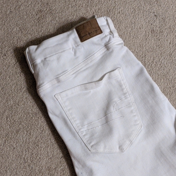 AE Curvy High Waisted White Skinny Jeans